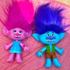 Two Like new trolls Collection set the talks